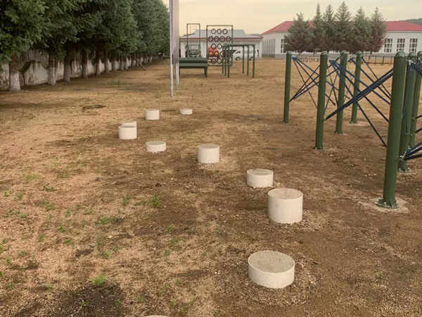 200米障碍器材