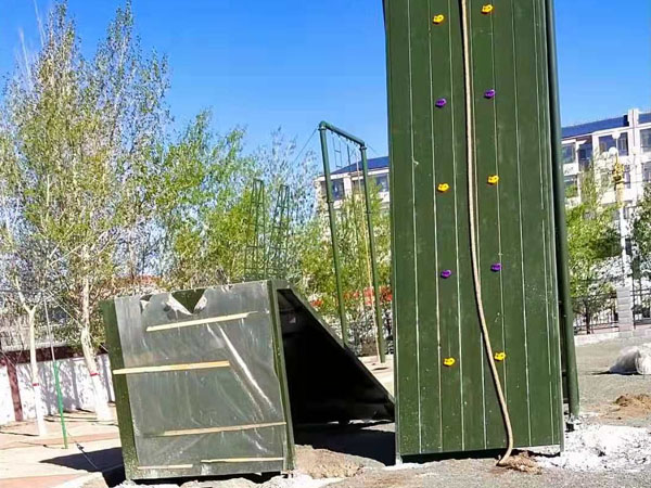200米障碍器材